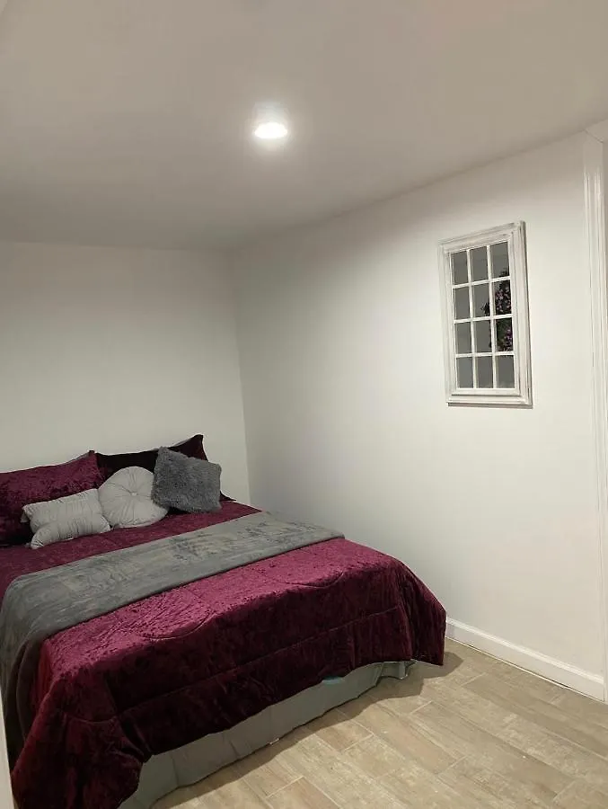 145 St Queens Near Jfk, Lga, & Citi Field, Free Parking In The Backyard 646-667-6696 ニューヨーク
