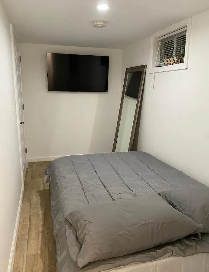 Apartment 145 St Queens Near Jfk, Lga, & Citi Field, Free Parking In The Backyard 646-667-6696 New York